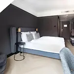 Schillerhof, 4*